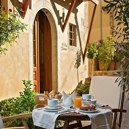 Ionas Boutique Hotel 3*