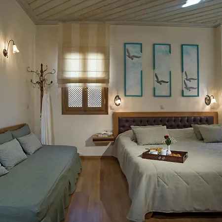 Hotel Ionas Boutique 3*