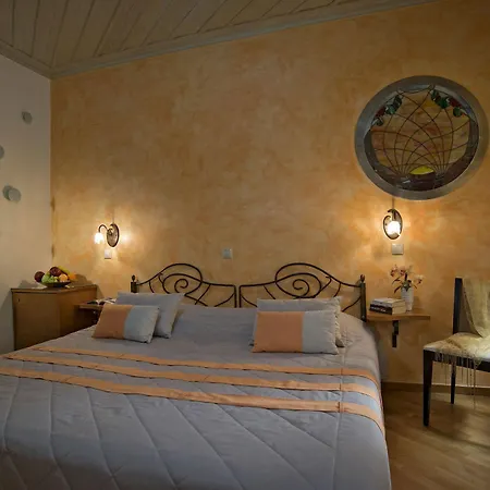 Ionas Boutique Hotel 3*