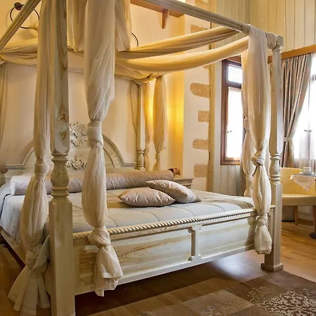 Ionas Boutique Hotel 3*