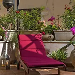 Hotel Ionas Boutique 3*