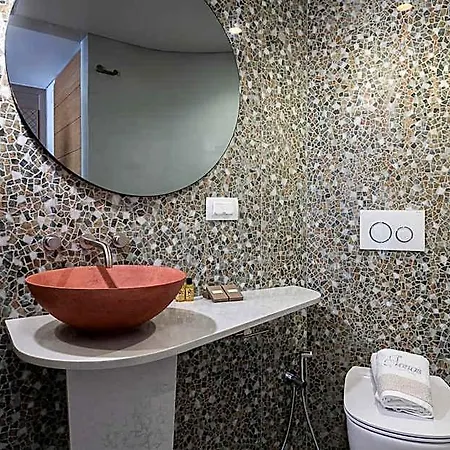 Ionas Boutique Hotel 3*