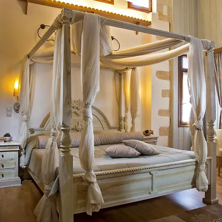 Ionas Boutique Hotel 3*