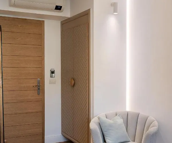 Ionas Boutique Hotel 3*