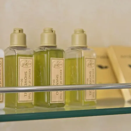 Готель Ionas Boutique