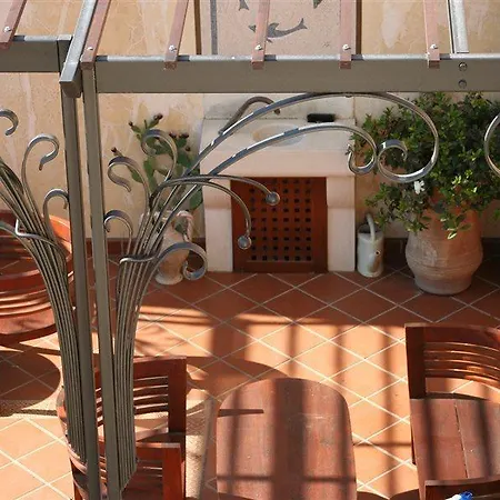 Ionas Boutique Szálloda Hriszí Aktí Haniá