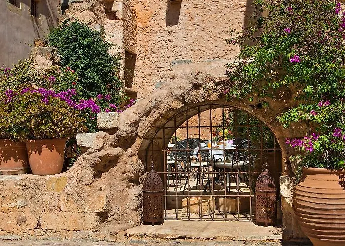 Ionas Boutique Chania (Crete)